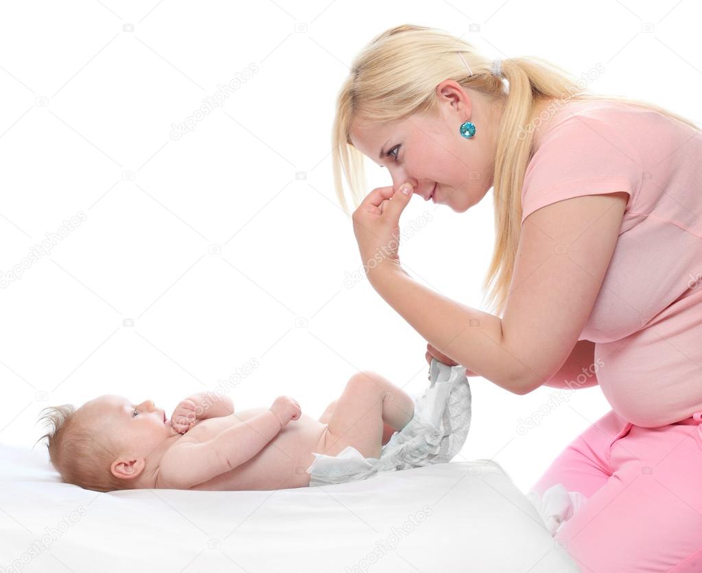 Стул новорожденных на грудном вскармливании
