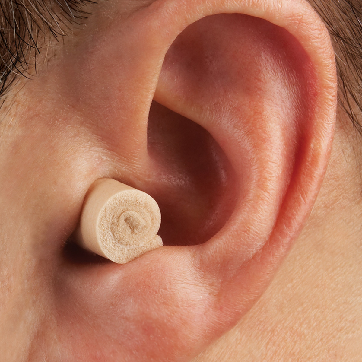 Почему образуются пробки в ушах. Ушные затычки.